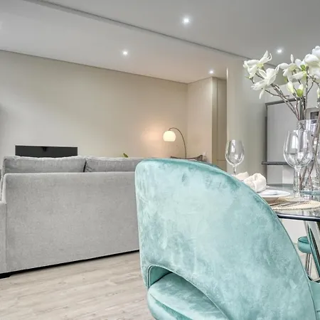 Tristao Vaz I, A In Madeira * Machico (Madeira)